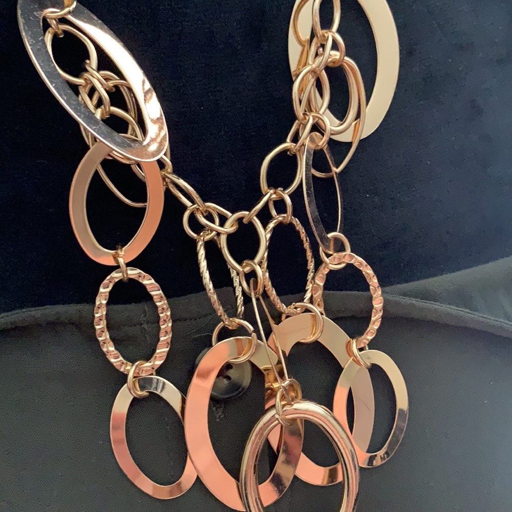 Gold necklace - Picture 3 of 3